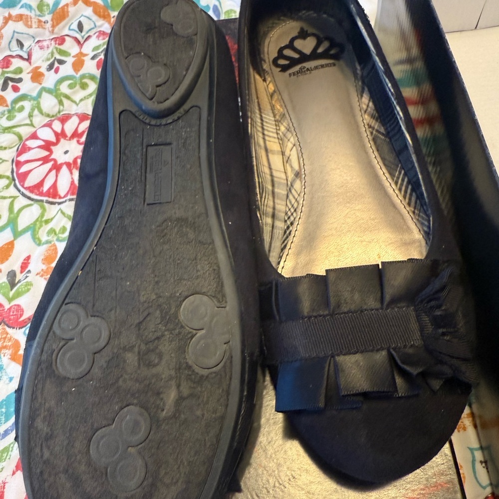 Fergalicious Black Flats with Bow Accent